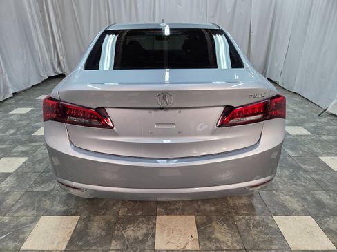 Used 2017 Acura TLX w/ Technology Package image 3