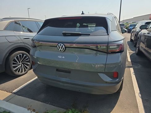Used 2024 Volkswagen ID.4 2WD image 2
