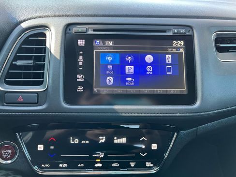 Used 2017 Honda HR-V EX image 26