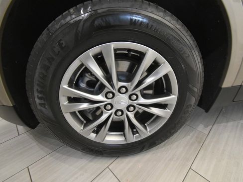 Used 2023 Cadillac XT5 Premium Luxury w/ Technology Package image 11