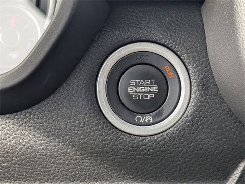 Used 2024 RAM 1500 Laramie image 31