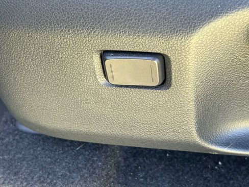 Certified 2025 Toyota 4Runner SR5 RWD image 25