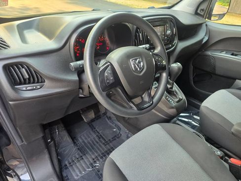 Used 2019 RAM ProMaster City Tradesman FWD image 11