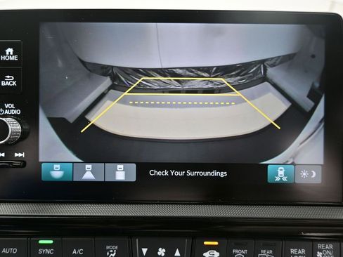 Certified 2026 Honda Odyssey EX-L image 18