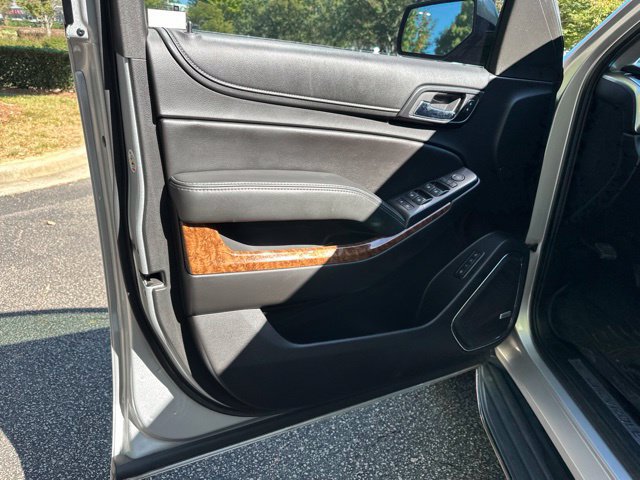 Used 2018 Chevrolet Tahoe Premier w/ RST 6.2L Performance Edition AWD/4WD image 13