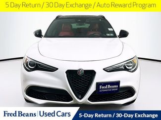 Used 2022 Alfa Romeo Stelvio Veloce video 2