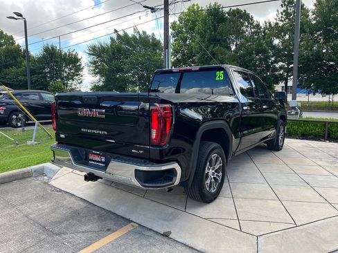 Used 2025 GMC Sierra 1500 SLT RWD image 11