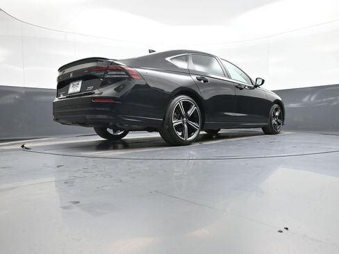 Certified 2023 Honda Accord Sport image 28