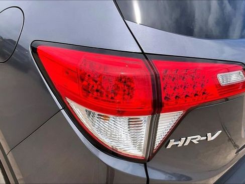 Used 2019 Honda HR-V EX image 32