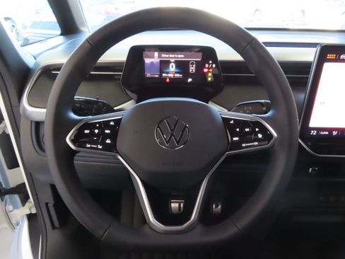 New 2025 Volkswagen ID. Buzz Pro S image 23