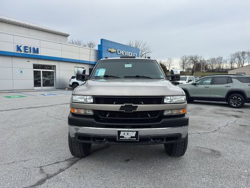 Used 2001 Chevrolet Silverado 2500 LT image 2
