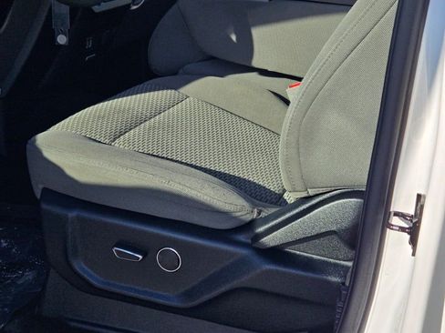 Used 2017 Ford F250 XLT w/ XLT Premium Package image 22