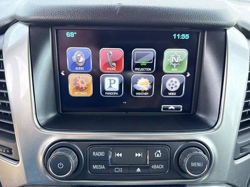 Used 2016 Chevrolet Suburban LT image 29