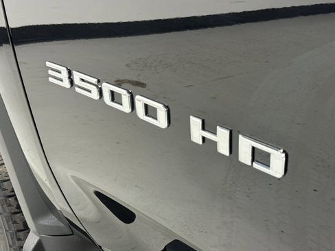 Used 2021 Chevrolet Silverado 3500 High Country image 32