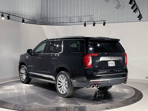 Used 2021 GMC Yukon Denali w/ Denali Premium Package image 14