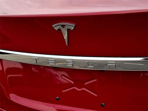 Used 2020 Tesla Model S Long Range image 33