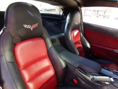 Used 2010 Chevrolet Corvette Grand Sport w/ Preferred Equipment Group image 30