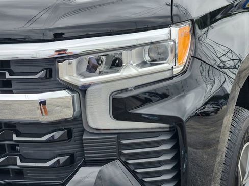 Used 2023 Chevrolet Silverado 1500 LT w/ Protection Package AWD/4WD image 9