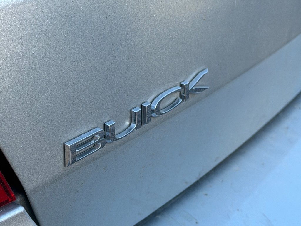 Used 2008 Buick LaCrosse Super FWD image 11