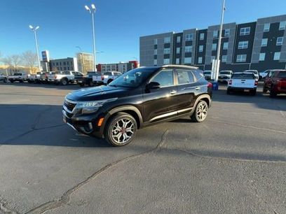 Used 2022 Kia Seltos SX w/ Sunroof Package