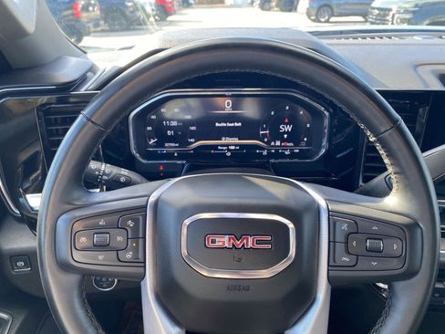 Used 2025 GMC Sierra 1500 SLT image 19