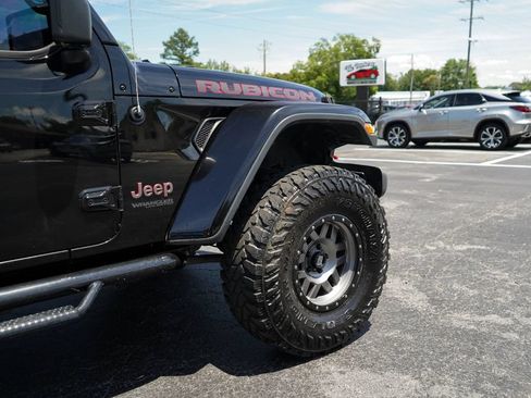 Used 2019 Jeep Wrangler Unlimited Rubicon AWD/4WD image 17