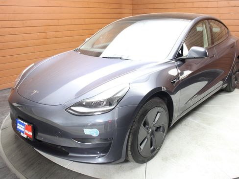 Used 2023 Tesla Model 3 Standard Range image 24