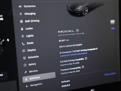 Used 2019 Tesla Model 3 Standard Range Plus RWD image 25