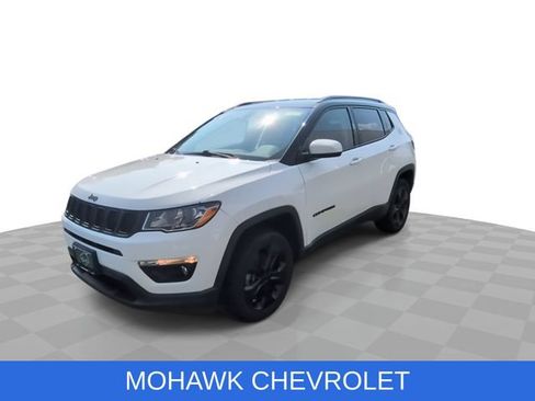 Used 2019 Jeep Compass Latitude AWD/4WD image 4