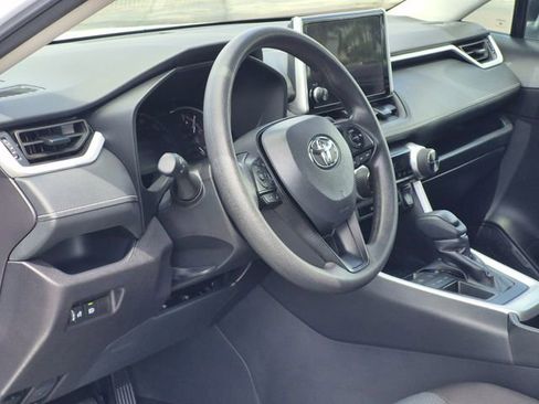 Used 2025 Toyota RAV4 XLE image 10