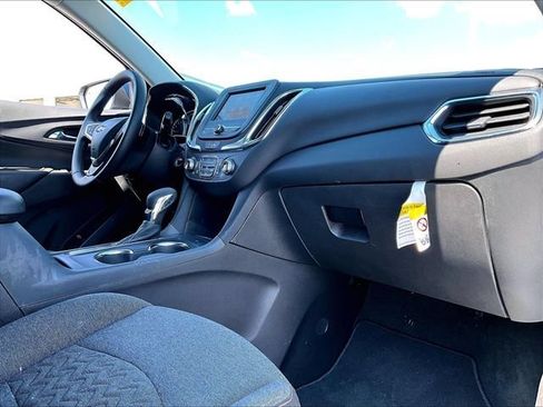 Used 2024 Chevrolet Equinox LT FWD image 14