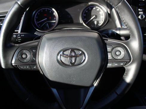 Used 2023 Toyota Camry SE image 11