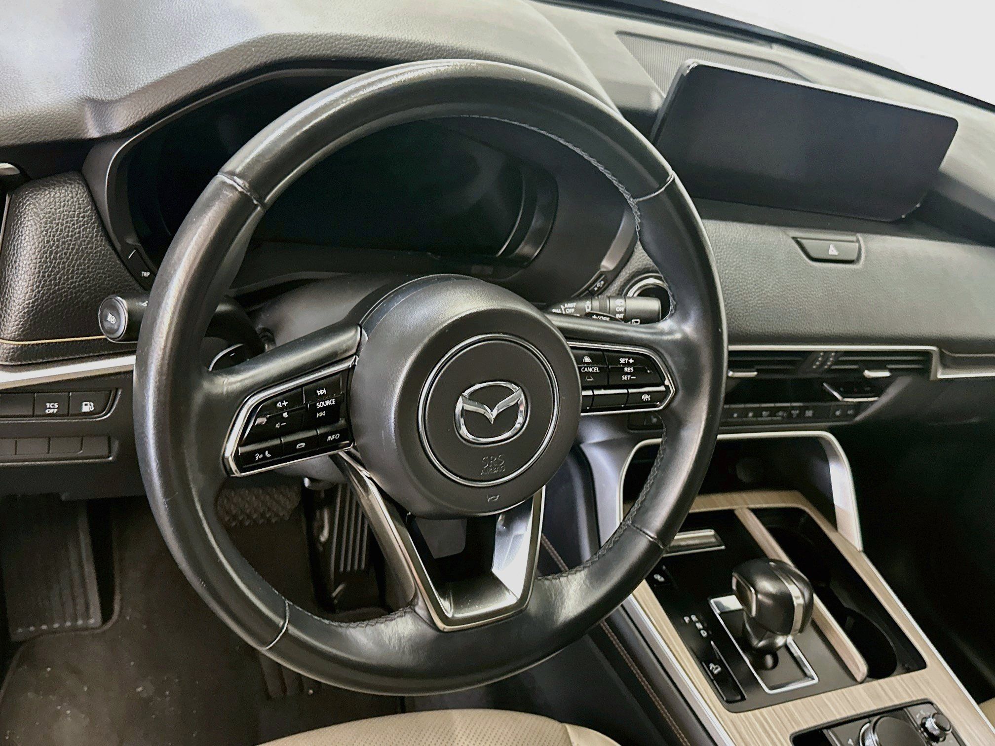 Used 2024 MAZDA CX-90 Plug-In Hybrid w/ Preferred AWD/4WD image 18