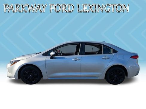 Used 2023 Toyota Corolla LE image 8