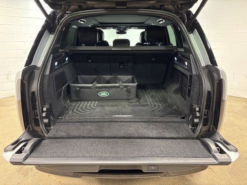 Used 2025 Land Rover Range Rover SE AWD/4WD image 42