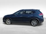 Used 2016 Nissan Rogue SV w/ SV Premium Package image 4