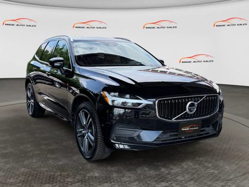 Used 2018 Volvo XC60 T6 Momentum w/ Advanced Package AWD/4WD image 5
