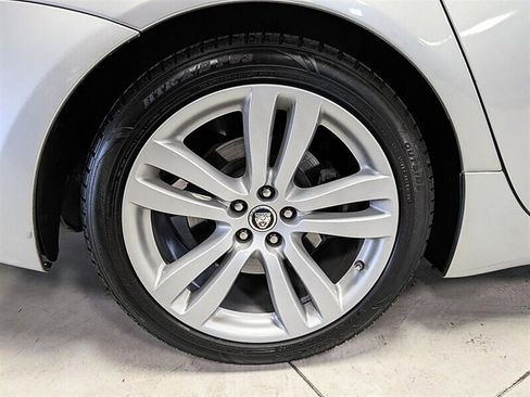 Used 2012 Jaguar XJ L RWD image 13