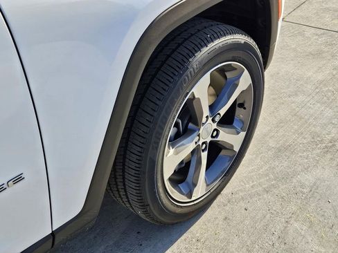 New 2026 Jeep Grand Cherokee Limited image 7