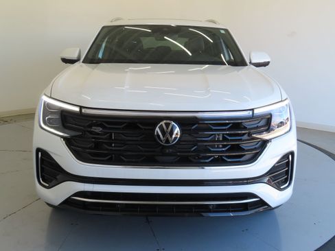 New 2026 Volkswagen Atlas Cross Sport SEL Premium R-Line AWD/4WD image 10