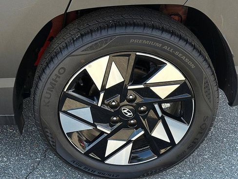 Certified 2025 Hyundai Kona SEL image 5