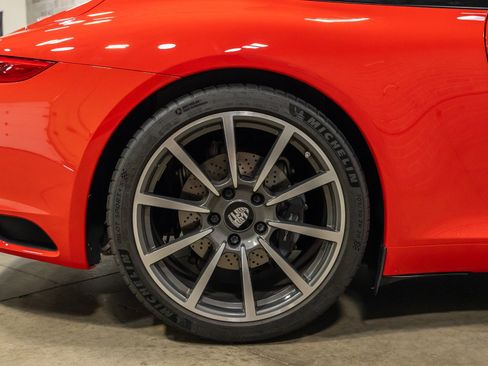 Used 2018 Porsche 911 Carrera RWD image 31