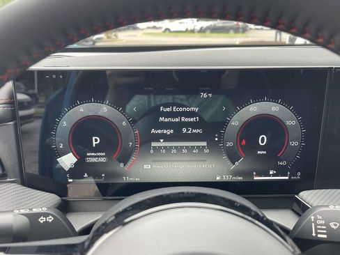 New 2025 Nissan Kicks SR image 21