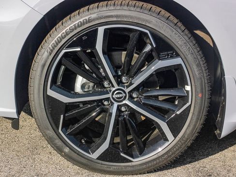 New 2025 Nissan Altima 2.5 SR w/ SR Premium Package image 11