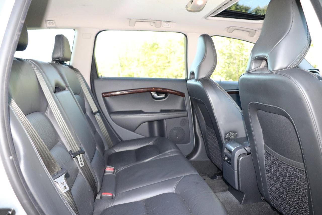 Used 2012 Volvo XC70 3.2 AWD/4WD image 32