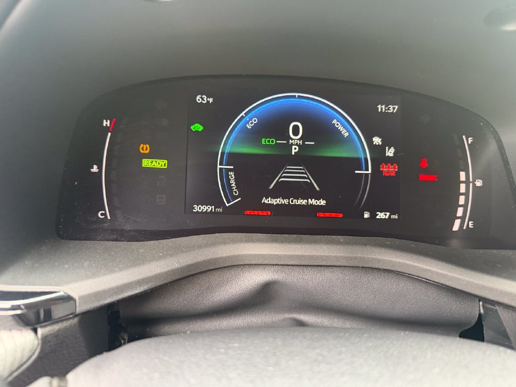 Used 2025 Toyota Camry SE FWD image 19