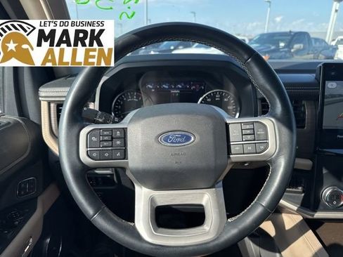 Used 2024 Ford Expedition Max Limited AWD/4WD image 11