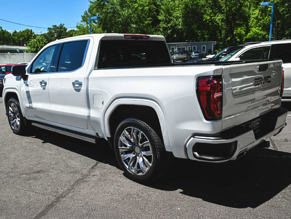 Used 2024 GMC Sierra 1500 Denali w/ Denali Reserve Package AWD/4WD image 6