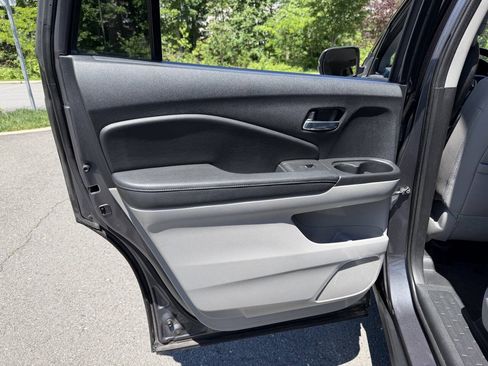 Used 2017 Honda Pilot EX-L image 31