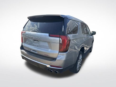 Used 2025 GMC Yukon Denali AWD/4WD image 7